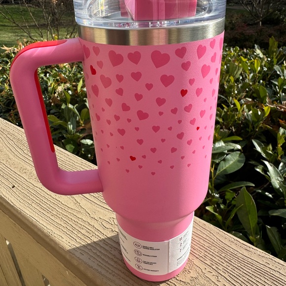 Stanley x Target 40oz PINK VALENTINES DAY Limited Edition Quencher BNWT in hand - Picture 7 of 9